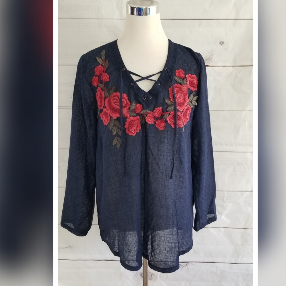 Adorable lace up rose embroidered blouse